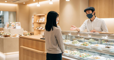 マスク越しでも信頼が伝わる飲食店向け印象管理・接客基礎研修