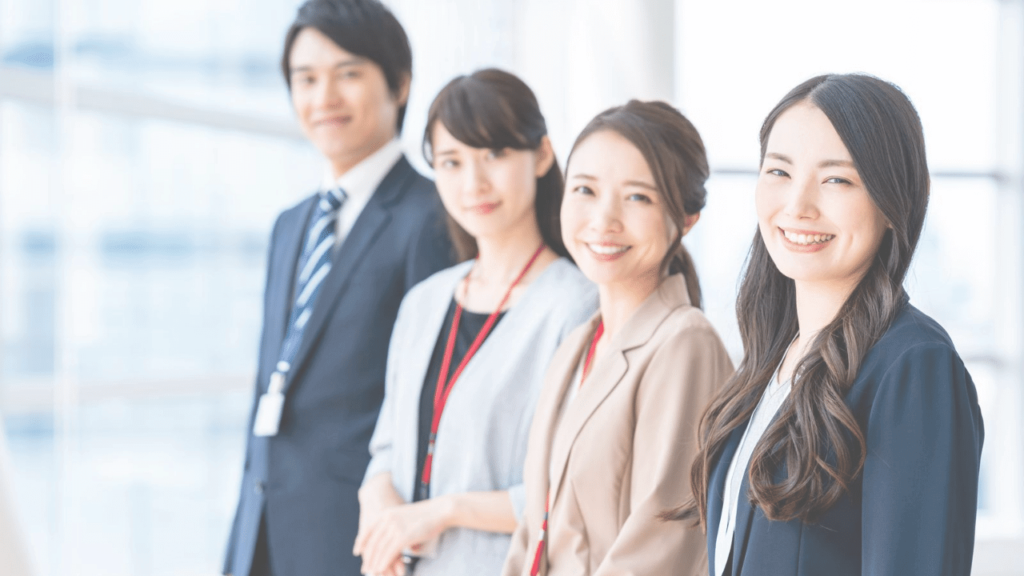 信頼できる上司と働く社員たち