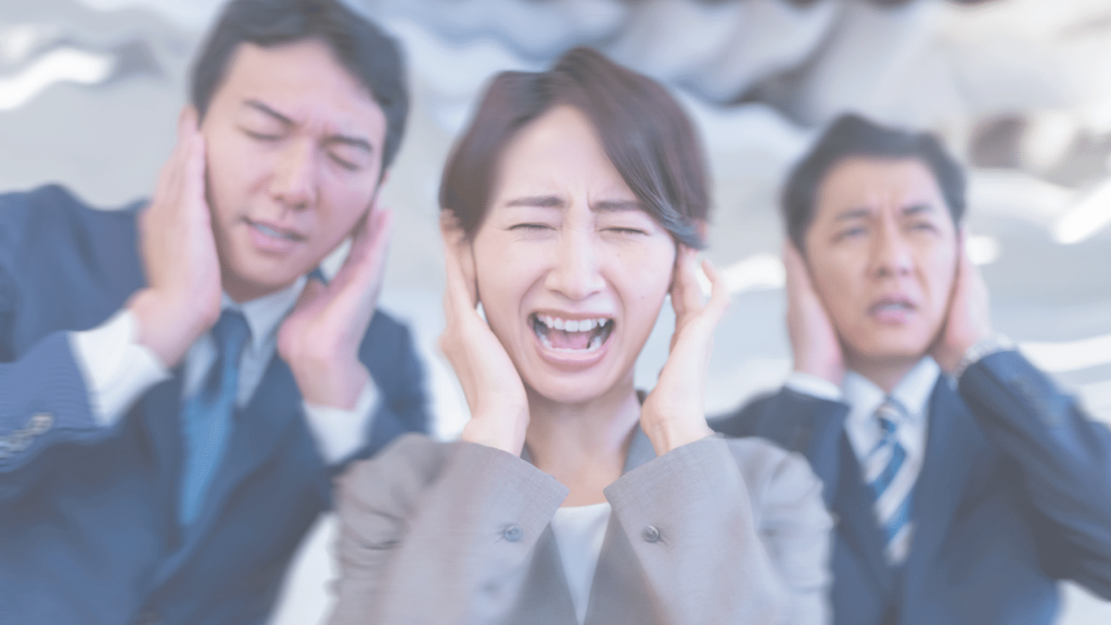 悪口にうんざりする社員たち